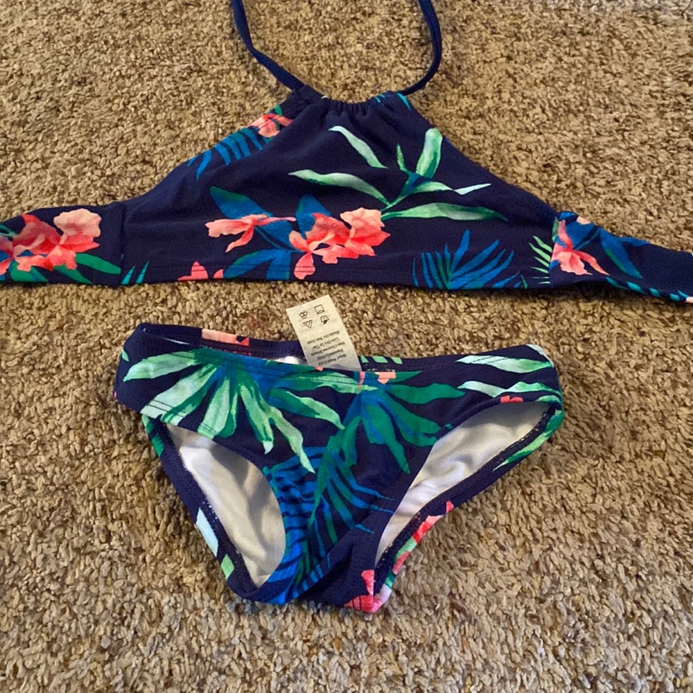 NWOT swimming suit